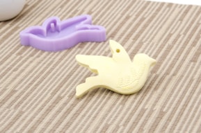 SILICONE MOULD 7.5X5X1CM MLD023 DOVE