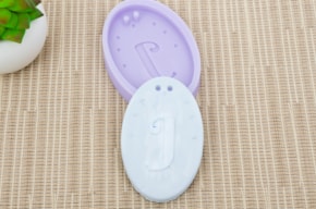 SILICON MOLD W/LETTER J 7.5X5.5X1.2CM MLD045