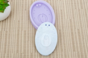 SILICON MOLD W/LETTER O 7.5X5.5X1.2CM MLD050