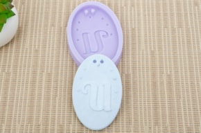 SILICON MOLD W/LETTER U 7.5X5.5X1.2CM MLD056