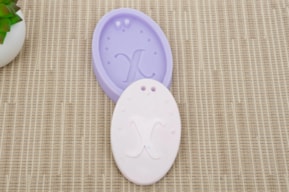 SILICON MOLD W/LETTER X 7.5X5.5X1.2CM MLD061