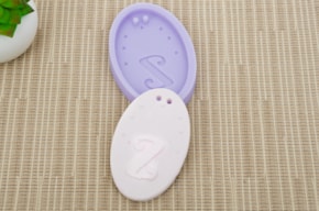 SILICON MOLD W/LETTER Z 7.5X5.5X1.2CM MLD063